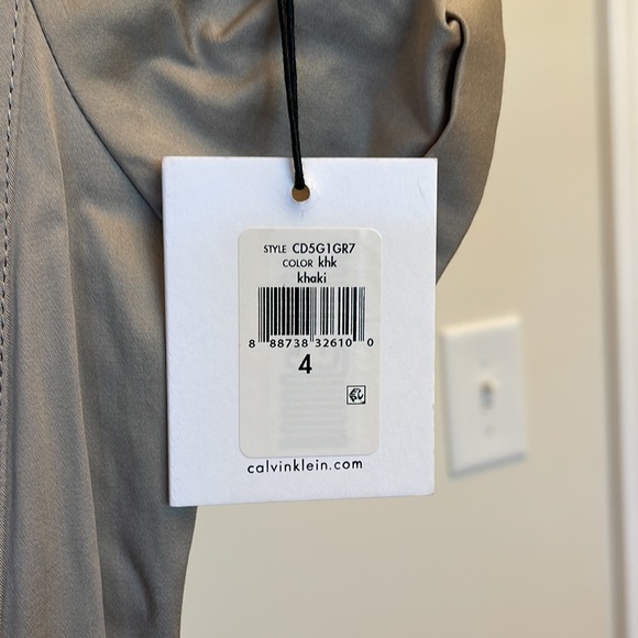 Calvin Klein khaki snap dress with belt - Picture 3 of 3